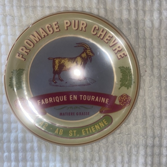 Williams Sonoma Cheese Plates-Set of 3 - Picture 4 of 7